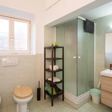 Garden House Apartment Genoa